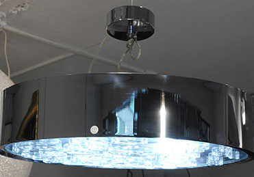 Suspension plexiglas années 70