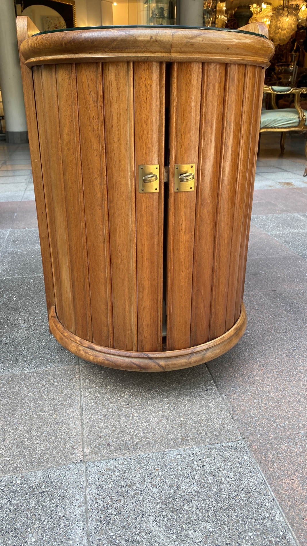 Petit bar année 70 en acajou