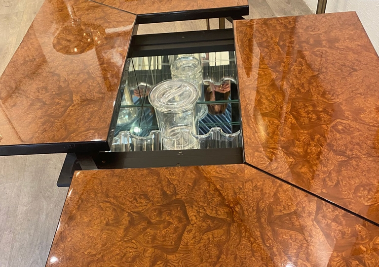 Table basse transformable en bar